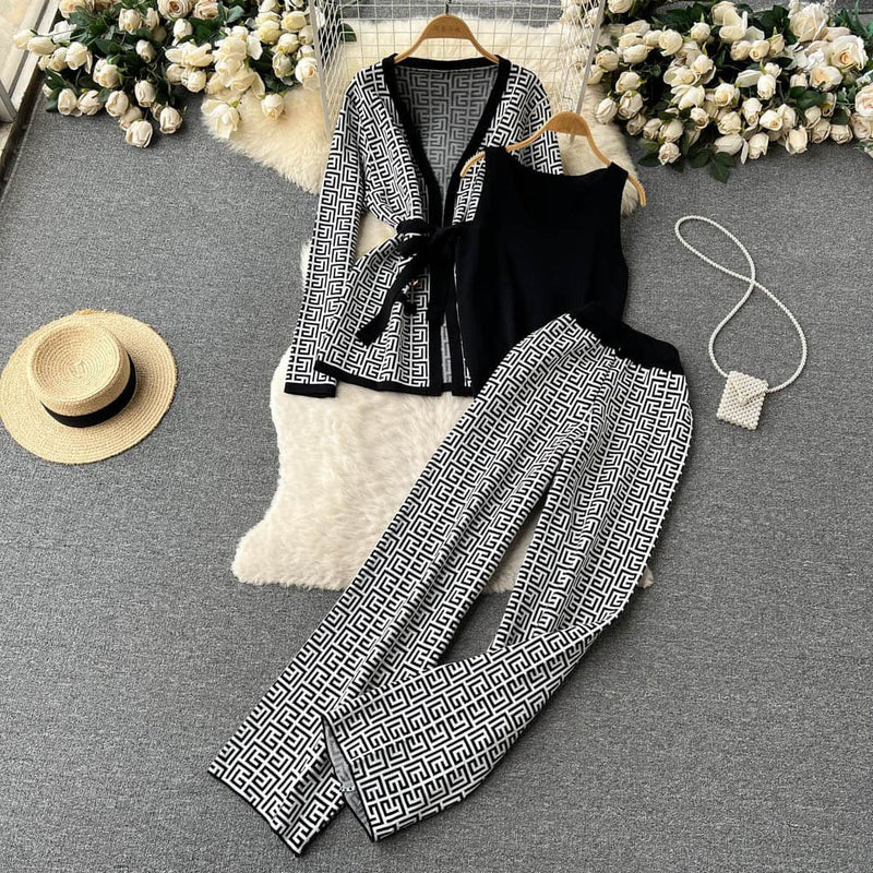 Krohn-e | Dreiteiliges Gestricktes WinterSatz