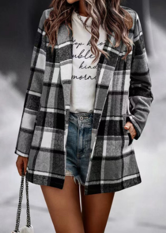 Avelena: Elegantes Damen-Langblazer mit klassischer Schnittführung