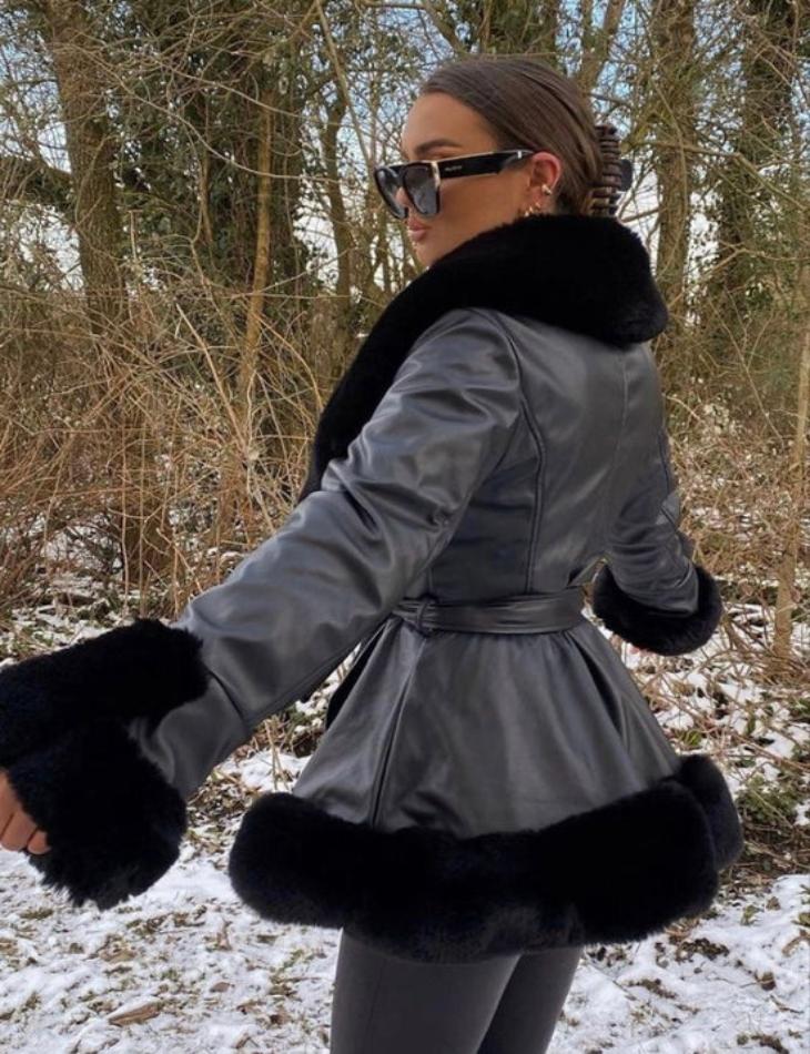 Krohn-e | Damen Winterjacke mit Kunstfell und Gürtel