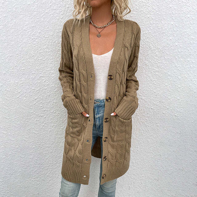 Krohn-e | Gestrickte Lange Damenjacke Mit Knöpfen