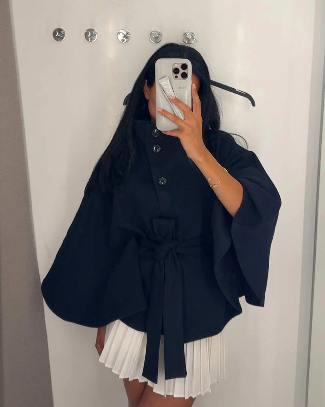 Krohn-e | Hochkragen Gürteltaschen Cape Jacke Knopf Umhängemantel