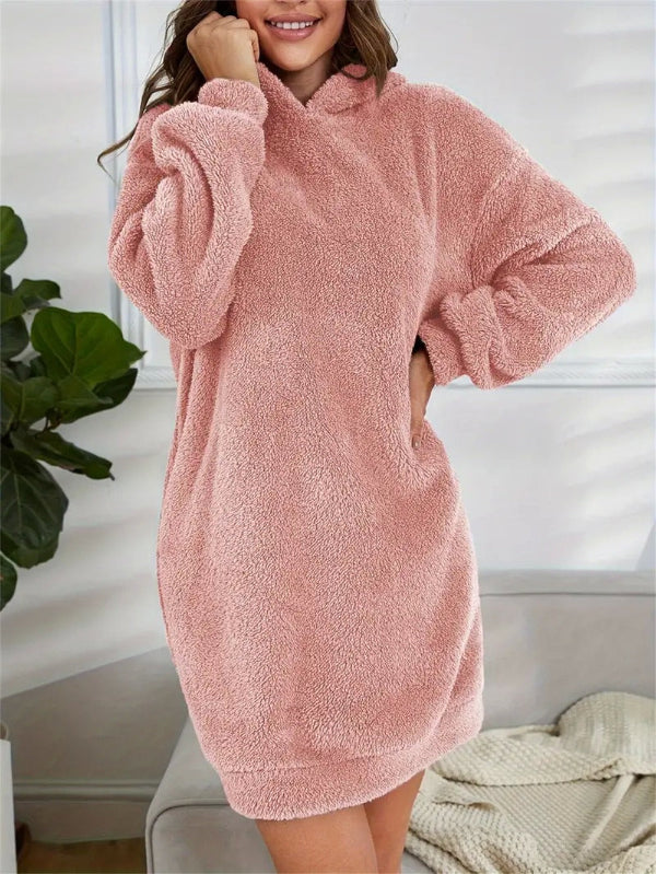 Krohn-e | Übergröße Teddy Sweatkleid mit Kapuze