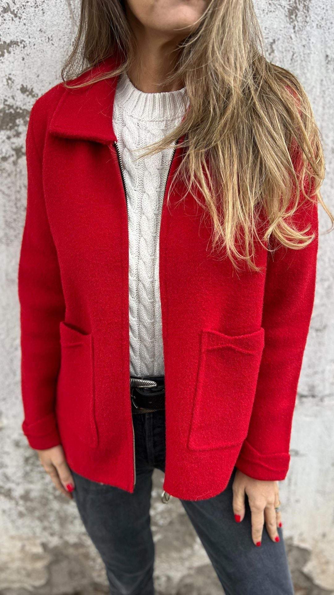 Krohn-e | Zeitlose Strickjacke