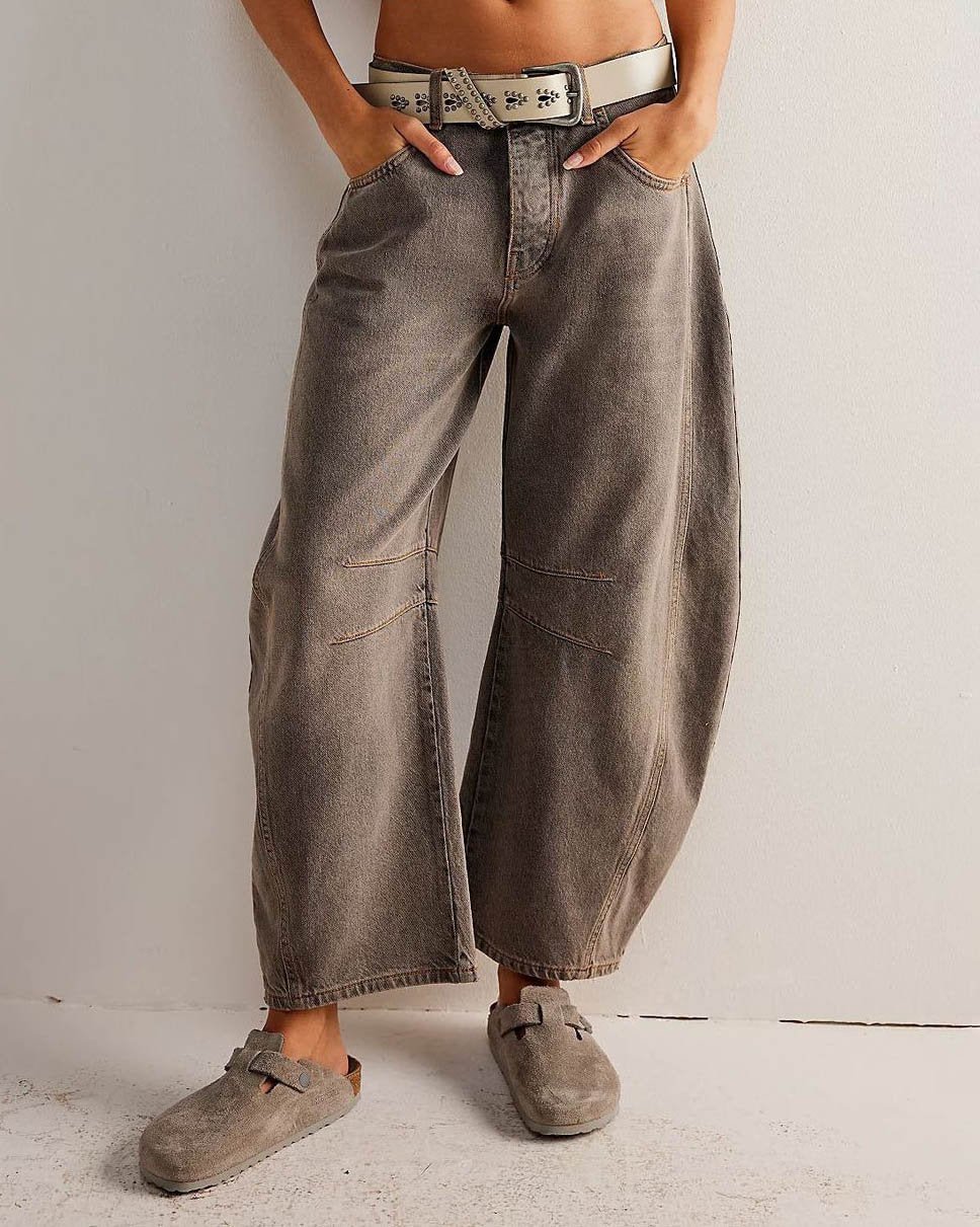 Adeline Damenjeans mit mittelhoher Leibhöhe und Barrel-Bein