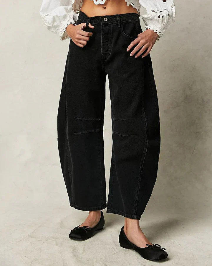 Adeline Damenjeans mit mittelhoher Leibhöhe und Barrel-Bein