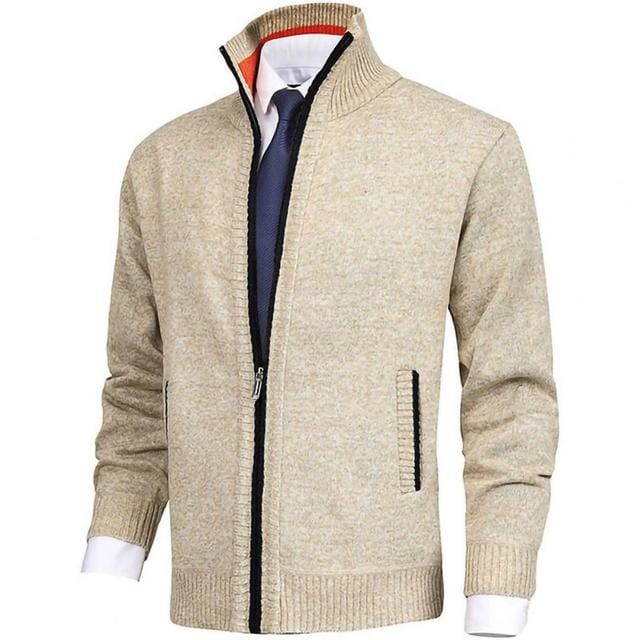 Warme Winterstrickjacke Torsten im klassischen Stil