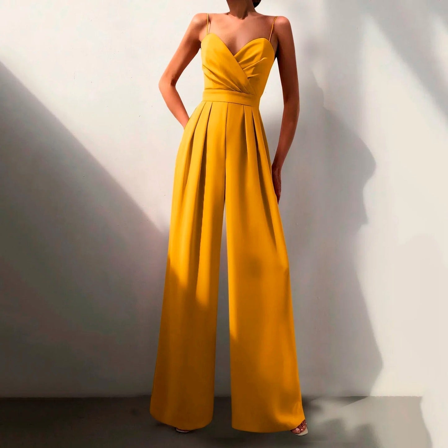 Livia | Damen Jumpsuit Herzausschnitt Weites Bein Ärmellos