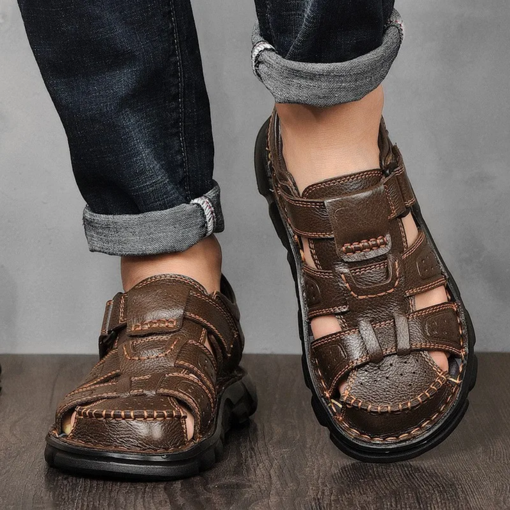 Herren-Ledersandalen mit lässigen Multiriemen