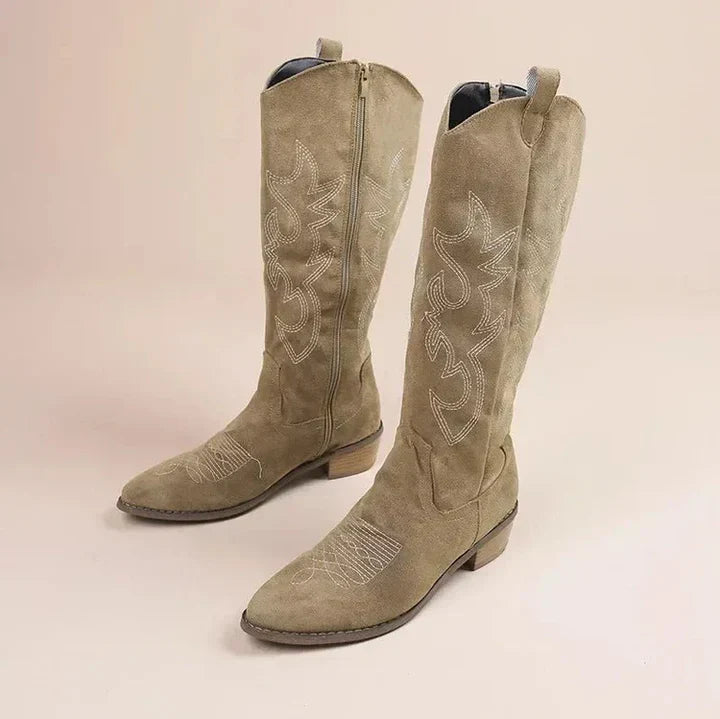 Krohn-e | Die bestickten Cowboy Stiefel für Frauen mit niedrigen Absätzen