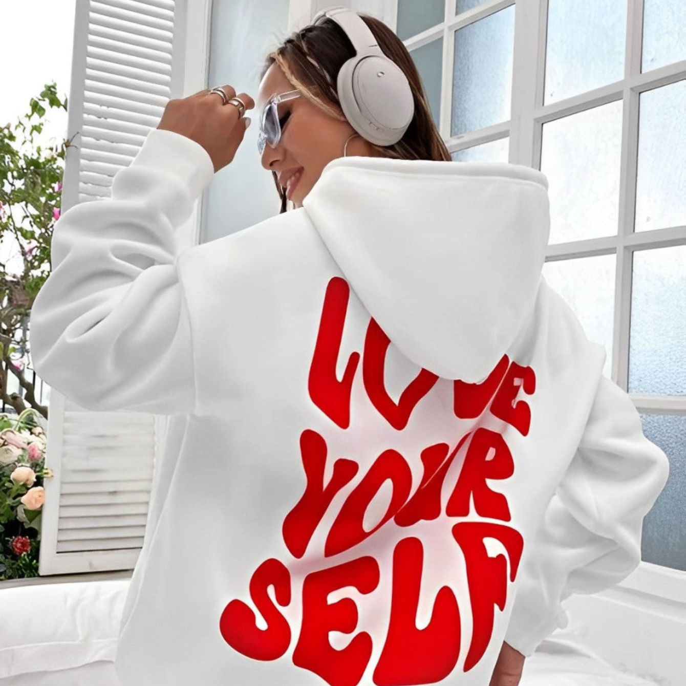 Großer Kapuzenpullover für Damen von Fudus, schwarz