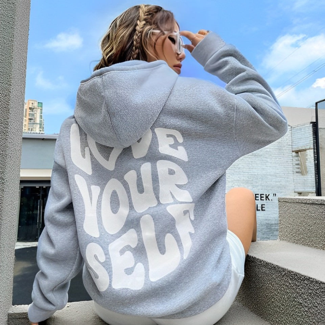 Großer Kapuzenpullover für Damen von Fudus, schwarz