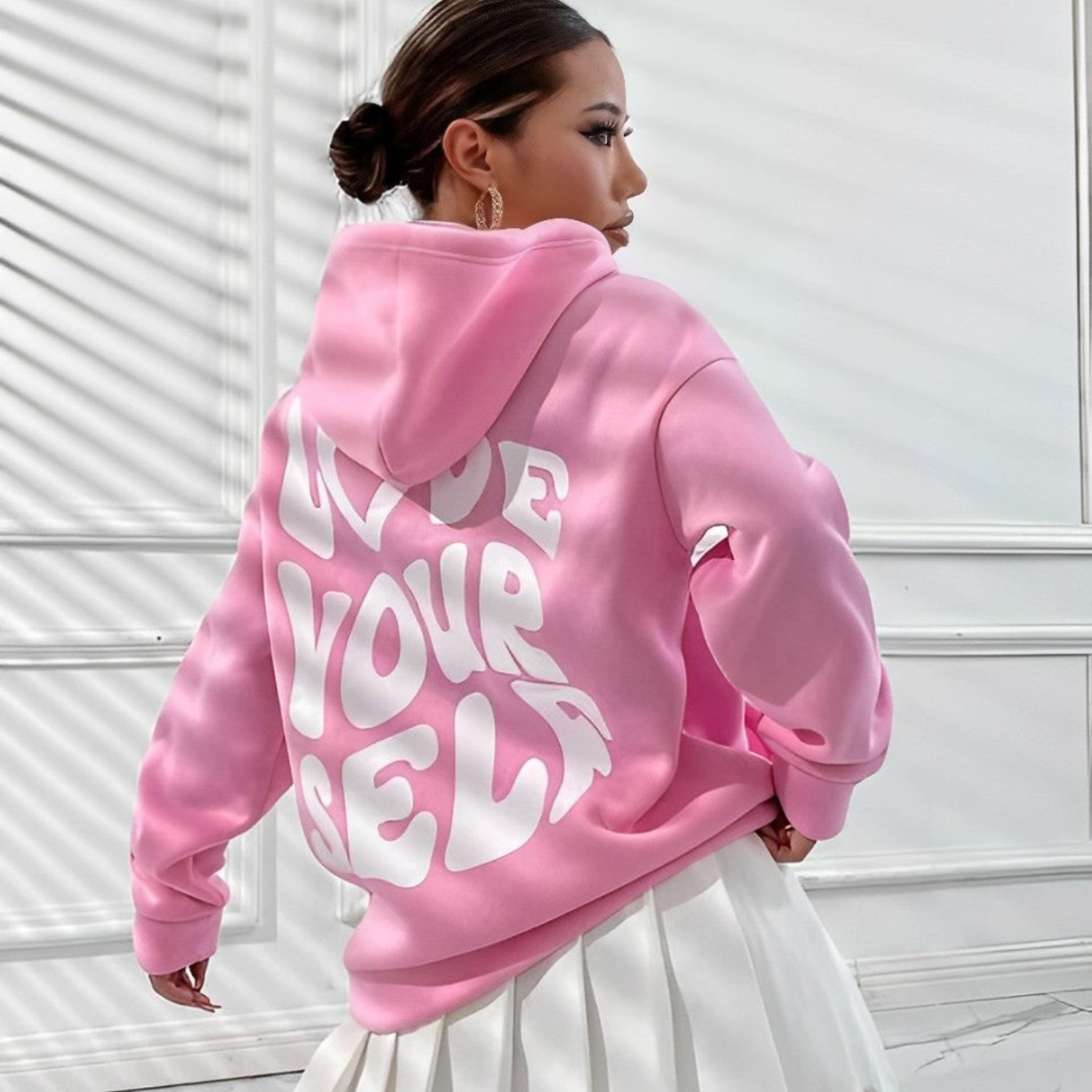 Großer Kapuzenpullover für Damen von Fudus, schwarz