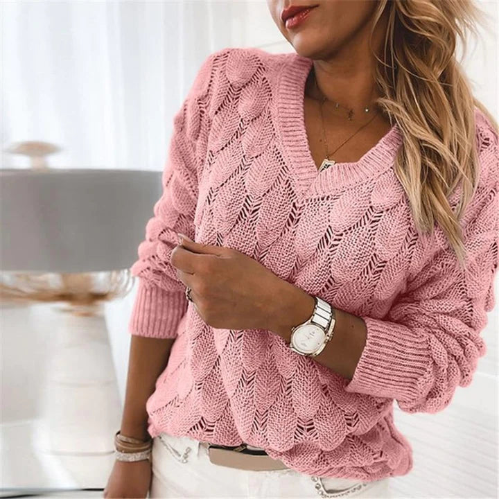 Gestrickter Pullover mit V-Ausschnitt