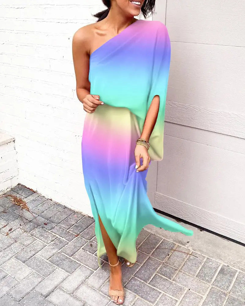 Sexy, schräg geschnittenes Kleid von Katharina mit freizügigen Schultern