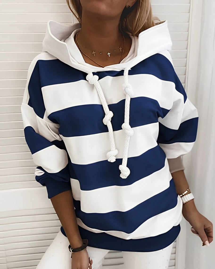 Stacia:  Lockerer Kapuzenpullover mit Streifen