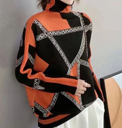 Eleganter Rollkragenpullover Leonor mit Druck