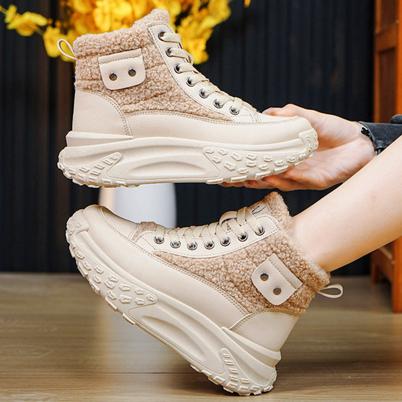 Luna: Bequeme und warme Stiefel