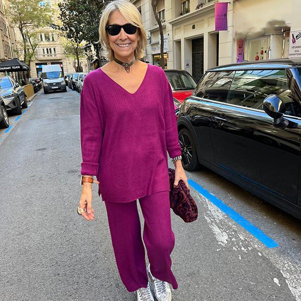 Elegantes Maren Set: V-Ausschnitt-Top und weite Hose