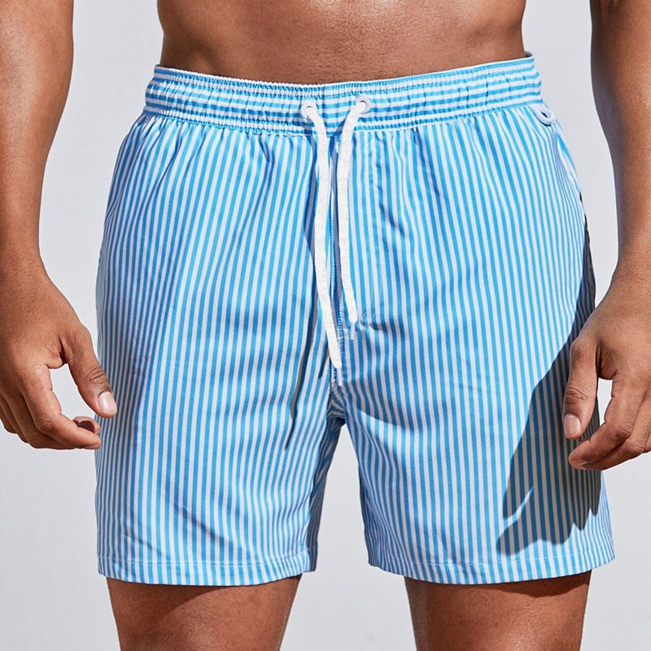 Moderne Sommer-Boardshorts von Lorenzio