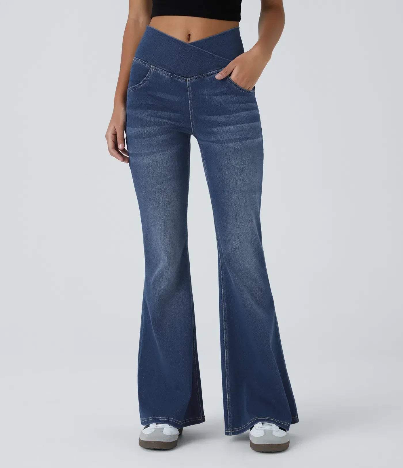 Krohn-e | Hoch Taillierte, Ausgestellte Jeans