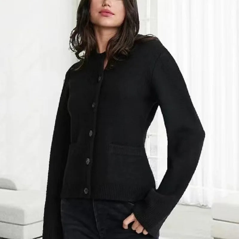 Krohn-e | Stilvoller Strickcardigan mit Knöpfen