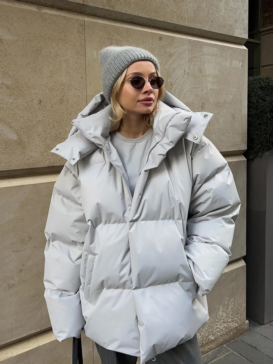 Krohn-e | Kurze, gepolsterte Kapuzenjacke für Frauen