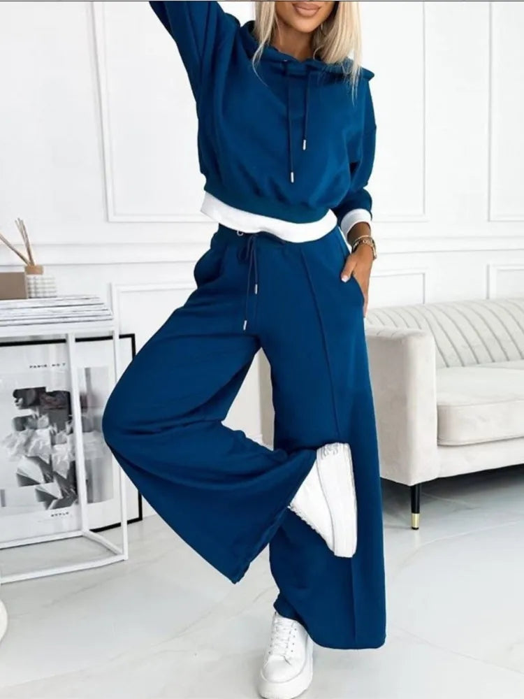 Damen Kapuzenpullover- und Hosenset Nia