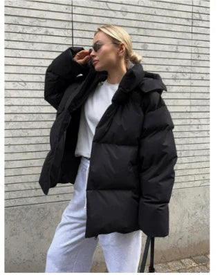 Kurze Damenjacke Larina mit Kapuze