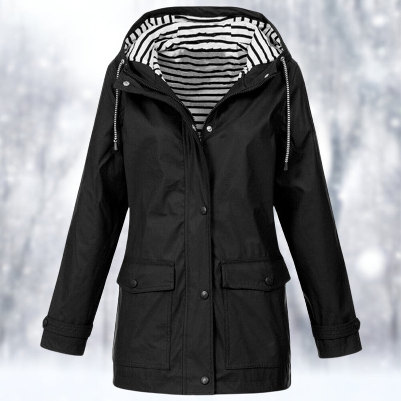 Serafina Damenjacke mit Kapuze und Wetterschutz