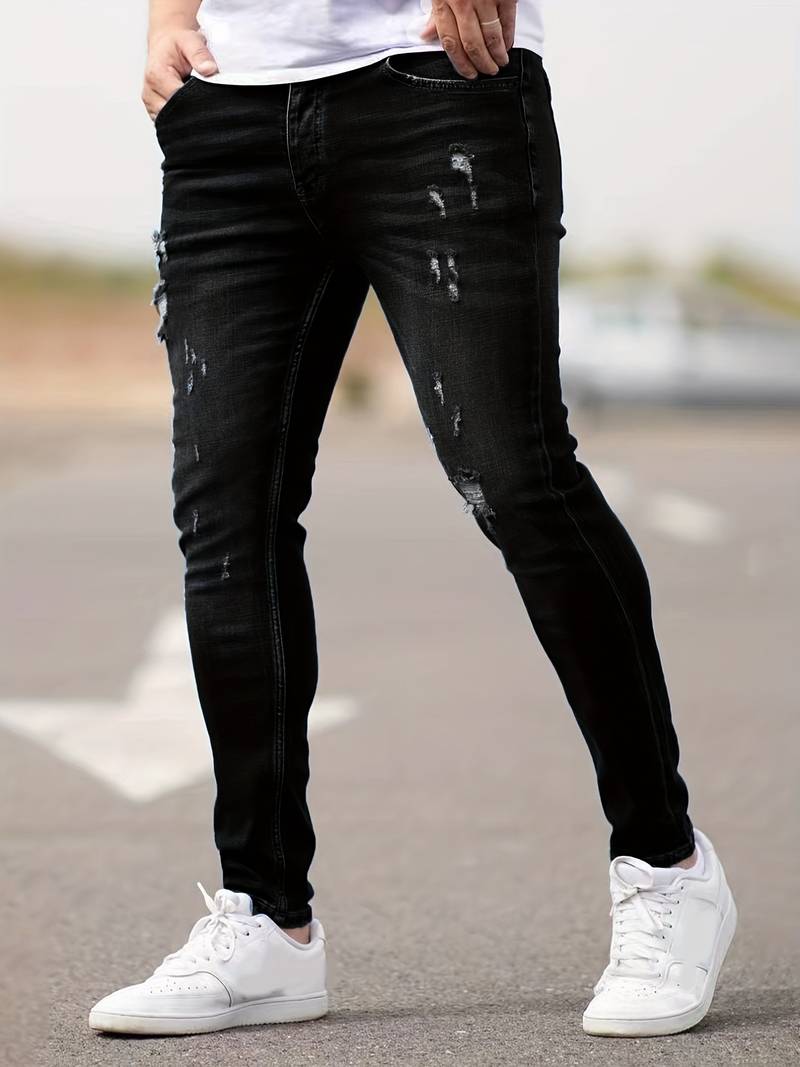 Jerwin:  Vielseitige Jeans aus Destroyed Denim