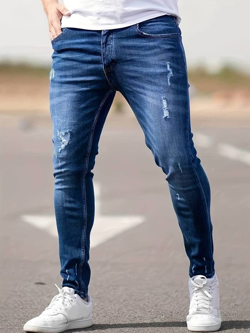 Jerwin:  Vielseitige Jeans aus Destroyed Denim