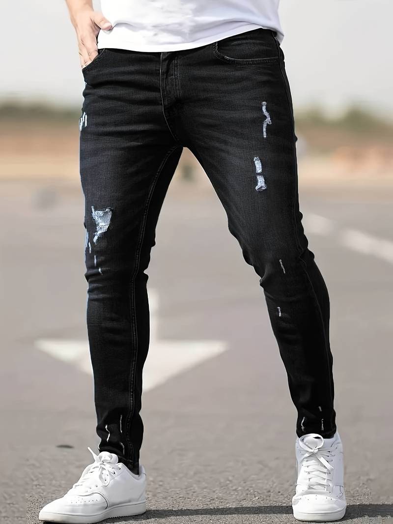 Jerwin:  Vielseitige Jeans aus Destroyed Denim