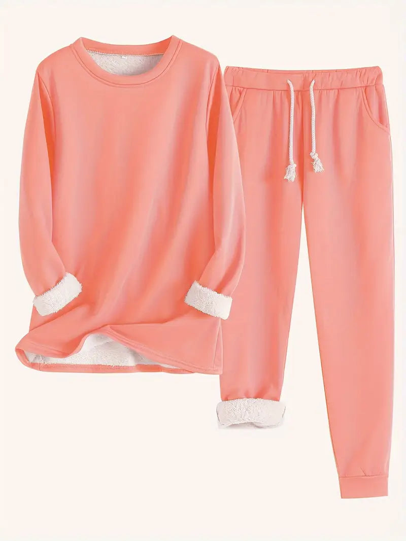 Kuscheliges Damen-Outfit mit Fleece-Innenfutter