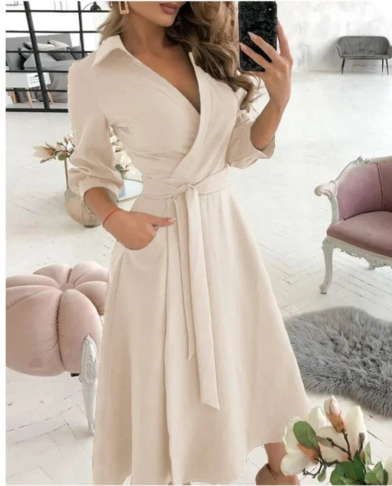 Wiltrudis: Elegantes Wickelkleid für festliche Anlässe