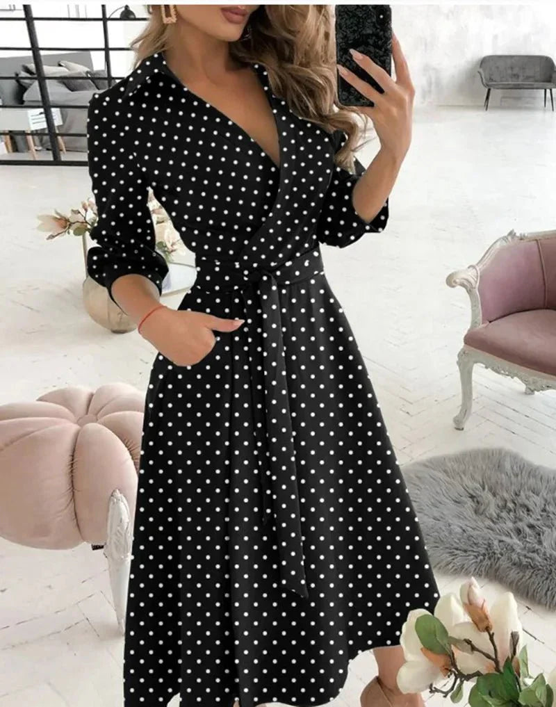 Wiltrudis: Elegantes Wickelkleid für festliche Anlässe