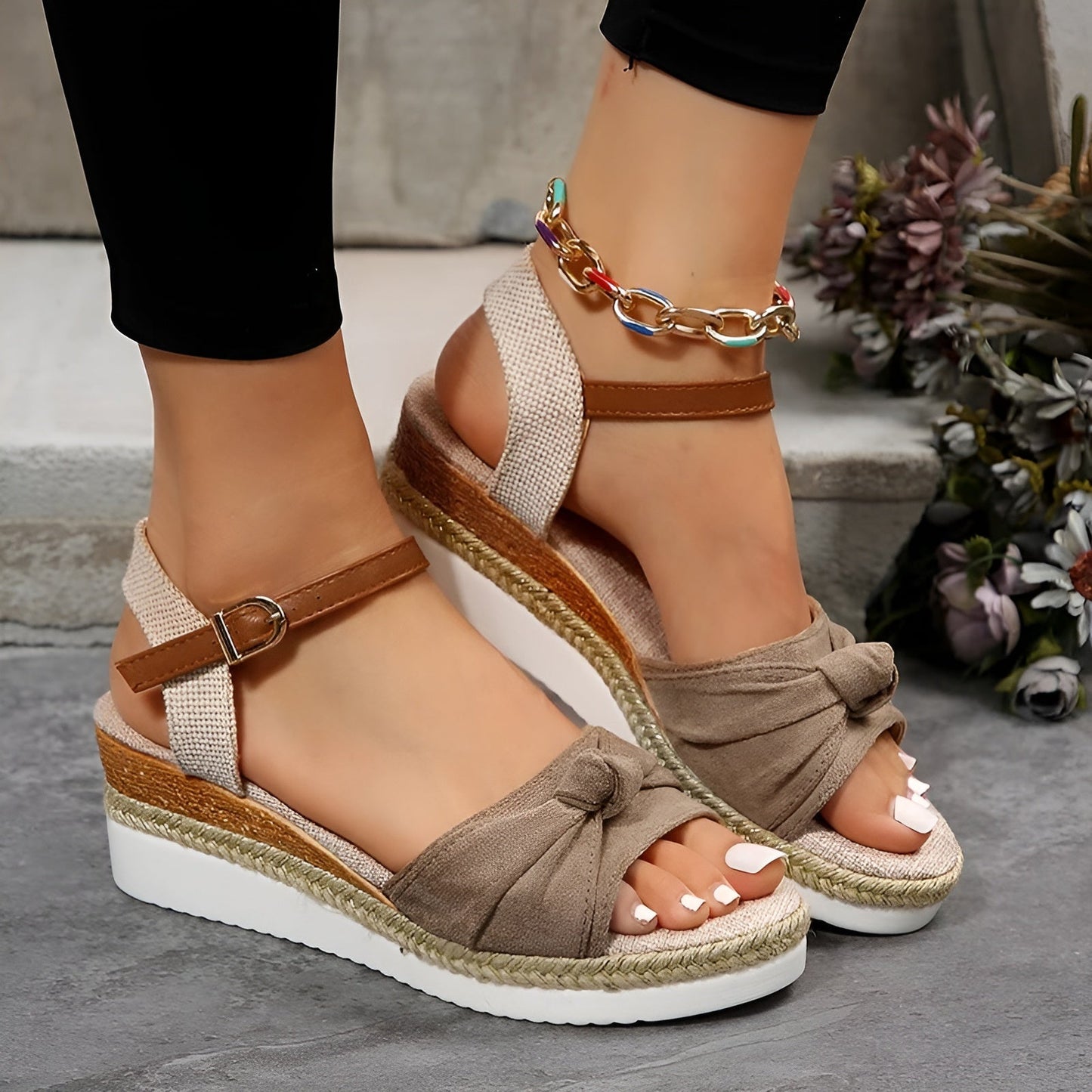 Komfortable orthopädische Sandalen für Damen:  Stilvolle Unterstützung für jeden Tag